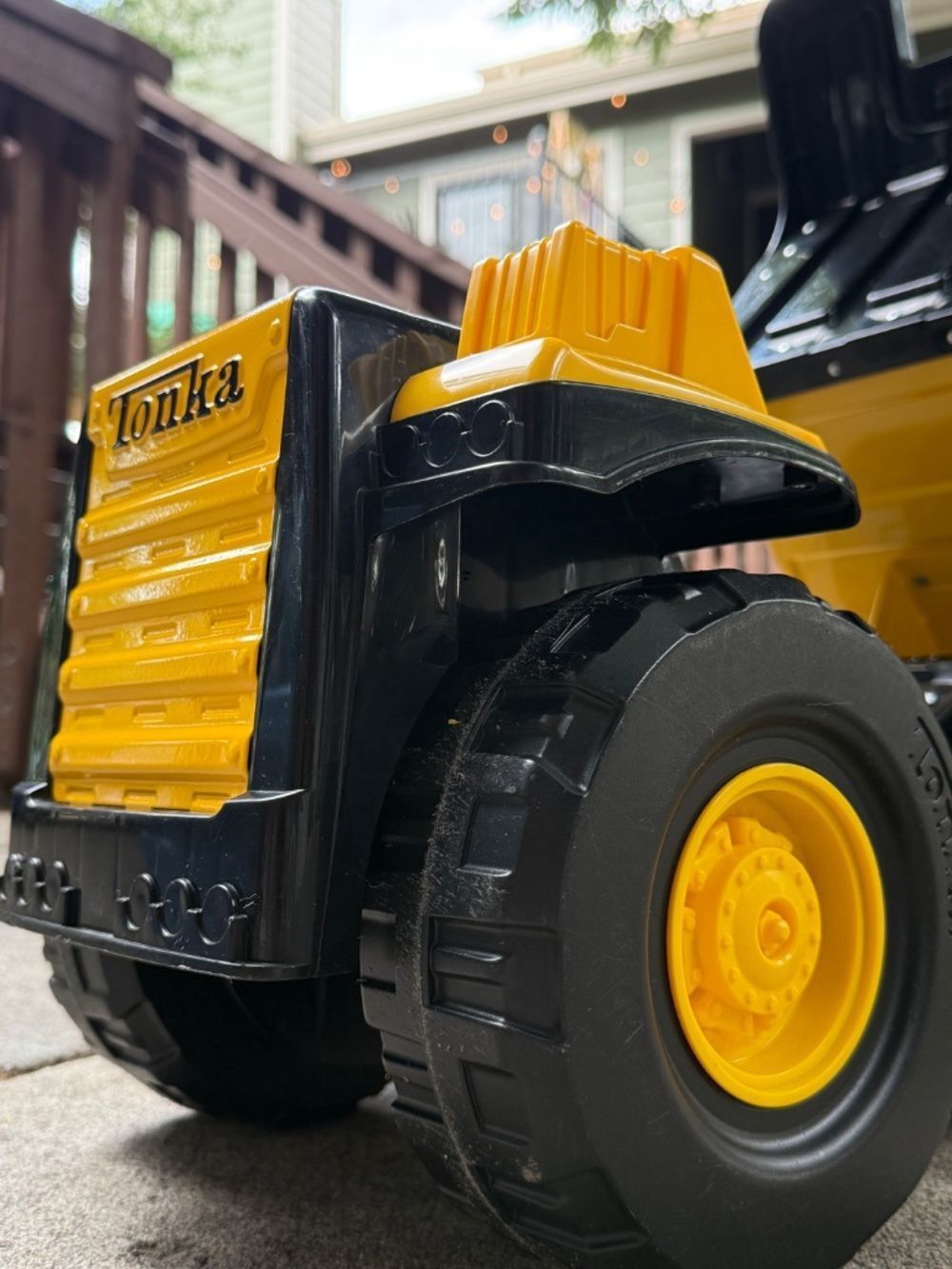 TONKA®  |  “TOUGHEST MIGHTY” DUMP TRUCK  |  XLNT  | - Picture 5 of 15